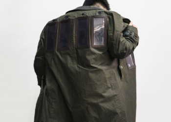 Famous Japanese Designer Creates Solar Coat Capable of Charging Phones and Tablets [Photos]