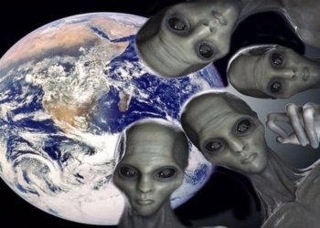 Are Aliens Trying to Contact Us? Mysterious Radio Signals Emanate from Deep Space