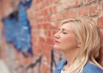 6 Questions to Help You Love Yourself More When It Feels Impossible