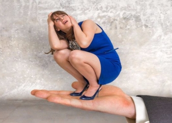 8 Ways to Honor Yourself in a Toxic Workplace