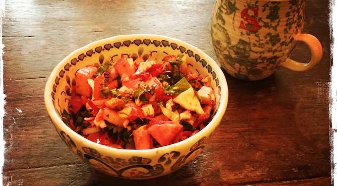 A Delicious Chopped Salad Recipe That’s Detoxifying, Fat-Busting, and Gets Sluggish Lymph Moving in the Body