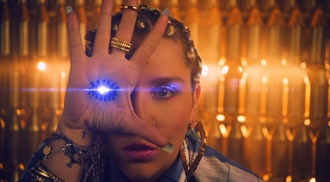 Kesha Says Her New Album Was Influenced by Close Encounter with UFOs