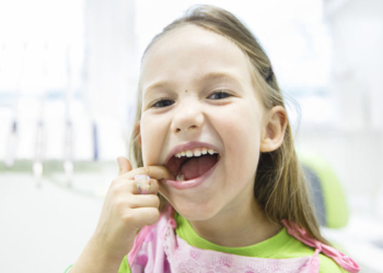 Researchers Discover Herb That Fights Cavities Naturally and Effectively