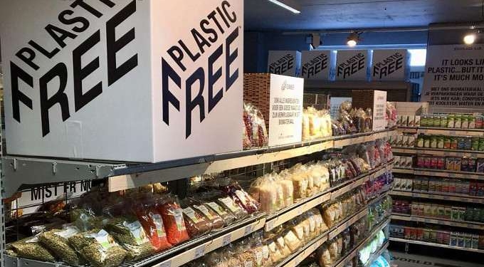 Dutch Grocery Store Unveils The World’s First Plastic-Free Aisle