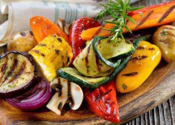 Backyard BBQ: 14 Vegetarian Grilling Recipes Everyone Will Enjoy
