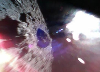 Japan’s Two Hopping Rovers Successfully Land on Asteroid Ryugu and the View Is Spectacular!