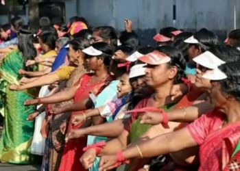 Historic Moment for Equality in India as Millions Link Arms to Form 400-Mile “Women’s Wall”