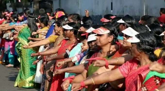 Historic Moment for Equality in India as Millions Link Arms to Form 400-Mile “Women’s Wall”