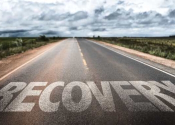 5 Beliefs That Cultivate Complacency in Early Recovery