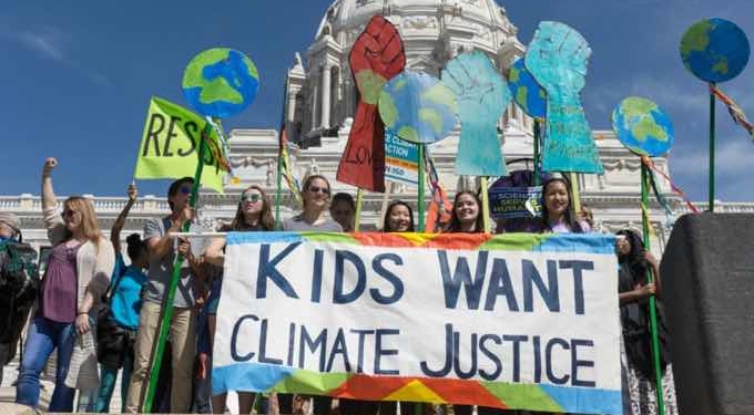 To ‘Secure a Livable Future,’ 30,000 Youth Urge Court to Let Landmark Climate Suit Go to Trial
