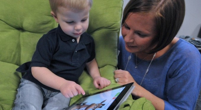 Ahead of Week Dedicated to ‘Unplugging,’ WHO Urges Strict Limits on Screen Time for Young Children