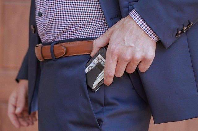 Why Choose a Carbon Fiber Wallet