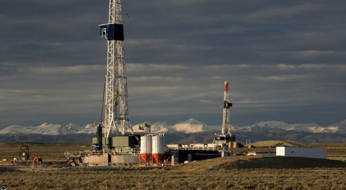 ‘We Need to Ban Fracking’: New Analysis of 1,500 Scientific Studies Details Threat to Health and Climate