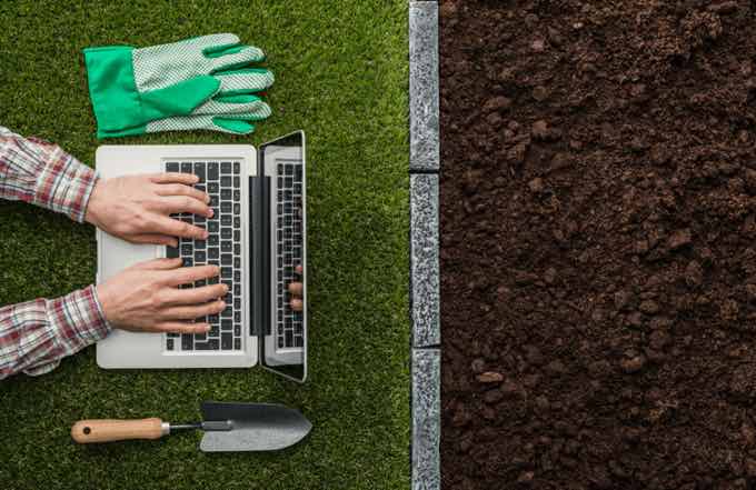 Field Service Management: Improve Business Efficiency with Field Service Software
