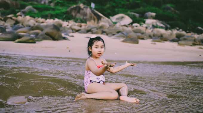 What Children Learn from Water Play