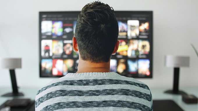 Top 4 Tips on Choosing the Right Smart TV