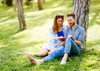 12 Reasons Women Are Attracted More To Introverts