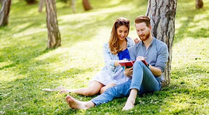12 Reasons Women Are Attracted More To Introverts