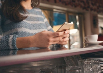 Why You’re Addicted to Your Cellphone
