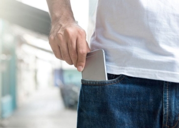 Illegal Levels of Radiation Emitted by Popular Cellphones