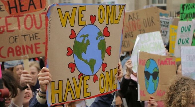 Open Letter From College Professors Urges Educators Worldwide to Cancel Class, Join Global Climate Strike