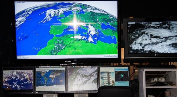 3000+ Delegates Attend Summit to Decide If 5G Is Worth Risking Lives and Fortunes Due to Drastically Reduced Weather Forecasting Accuracy