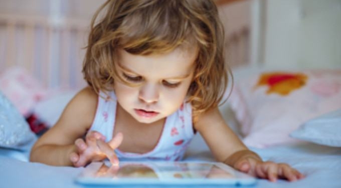 MRI Study Associates Screen Time Exposure In Children To Lower Brain Development