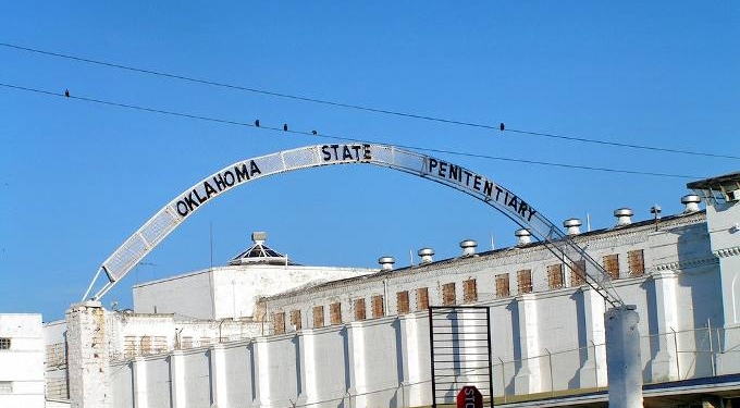 Largest Sentence Commutation In Us History Nearly 500 Inmates Walk Free After Oklahoma Voters 