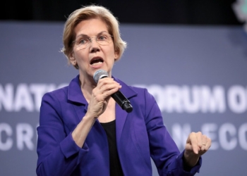 2020 Race Shows the More Women Run, the More They’re Treated Like Candidates—Not ‘Tokens’