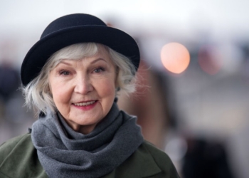 How Optimism May Keep You Alive Longer