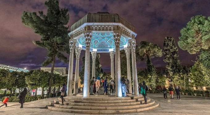 Iranians Flood Twitter With Photos of Favorite Cultural Sites as Trump Threatens Them With Destruction
