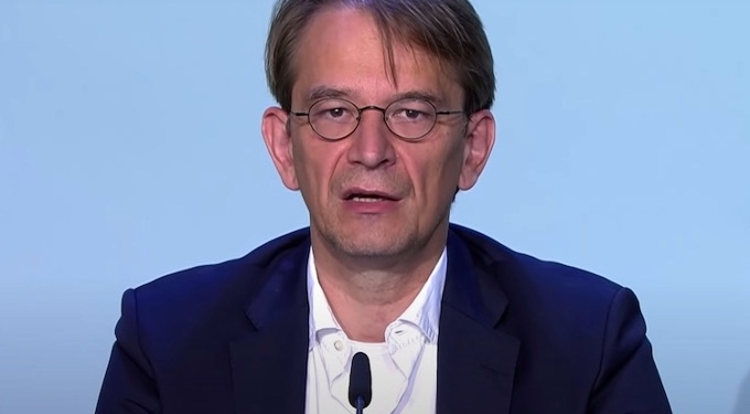 500 German Doctors and Scientists Question Official COVID-19 Story – ‘It is High Time That We Took This Into Our Own Hands’