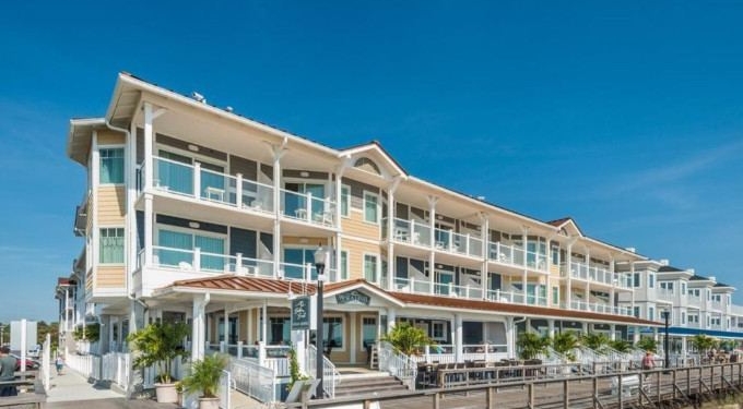 US Beach Towns Fear Collapse As Summer Of Pandemic Causes Havoc