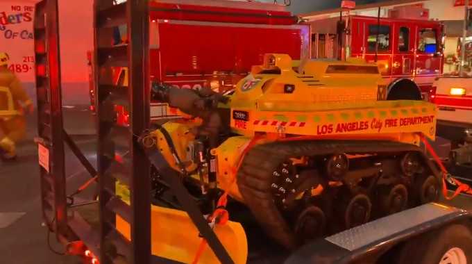 LAFD-Robot-Firefighter