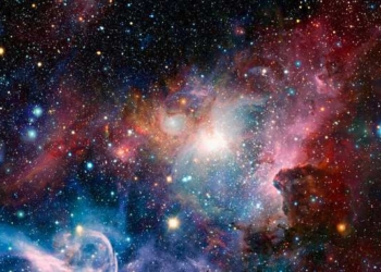 ESO Telescope Spots Galaxies Trapped In The Web of a Supermassive Black Hole