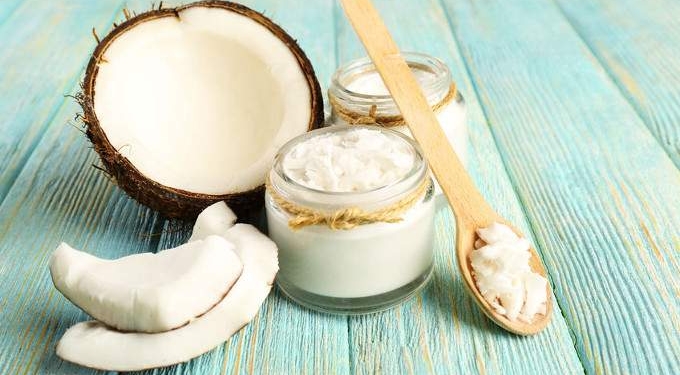 Studies Show This Oil Reduces Plaque and Improves Oral Health