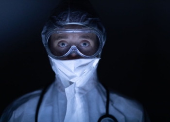Psychiatrist Blows the Whistle on Pandemic Fearmongering