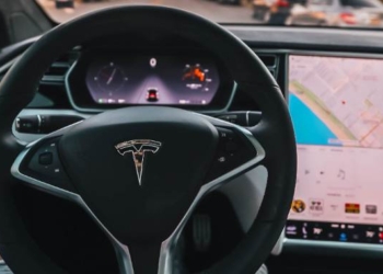 Tesla motors self-driving cars