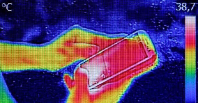 Radiation From Wireless Devices May Cause Breast Cancer, New Study Shows