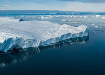 Melting Icebergs Begin the Sequence that Triggers an Ice Age, Scientists Find