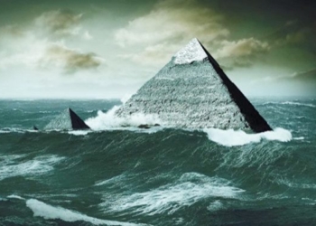 Fossil Discovery Suggests the Pyramids and Sphinx Were Submerged Under Water
