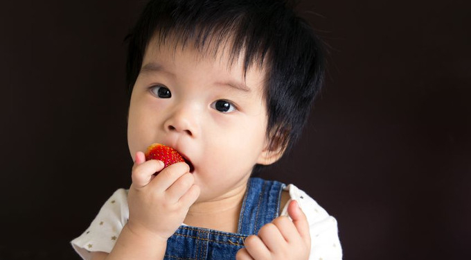 Strawberries, Spinach, Kale Top EWG’s 2021 ‘Dirty Dozen’ List