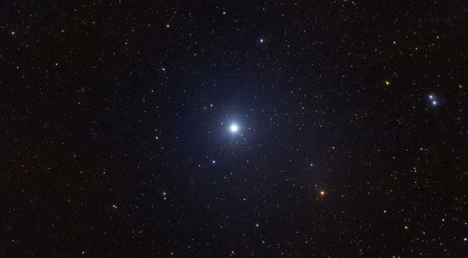 A Giant, Sizzling Planet May Be Orbiting the Star Vega