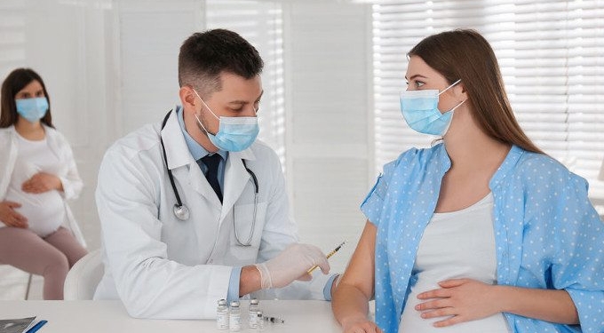 CDC Officially Recommends COVID Jab for Pregnant Women