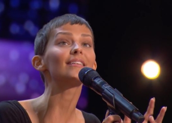 Cancer Patient With 2% Chance of Survival Stuns with Emotional Song on ‘AGT’: “I’m so much more than the bad things that happen to me”