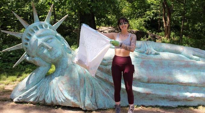 Colorado Woman Stefani Shamrowicz Spent Her Vacation Picking Up Trash Across the U.S., and Strangers Chipped in With Help and Gas