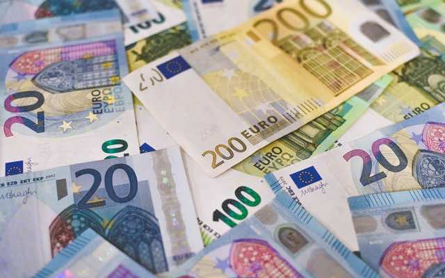 How to Get the Best Deals on Currency Exchange
