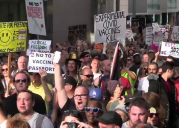 Mass Protests Can End Vaccine Passports