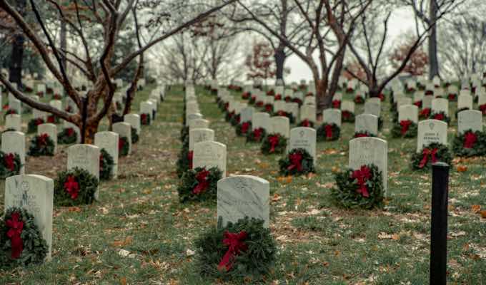 What to Expect When Managing the Loss of a Loved One