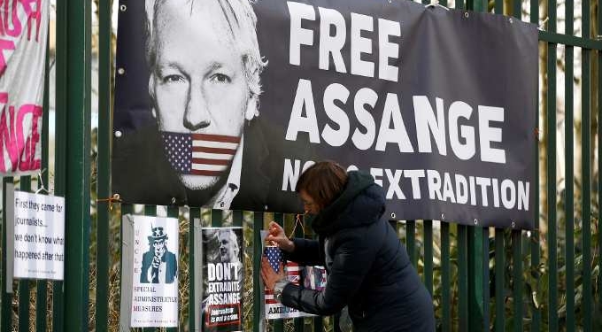 Assange Supporters Demand Release Amid Key DOJ Witness’s Admission Testimony Was Fabricated